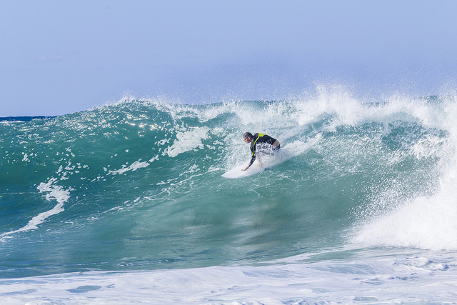 Big Swell at Werri Beach surfing big photo