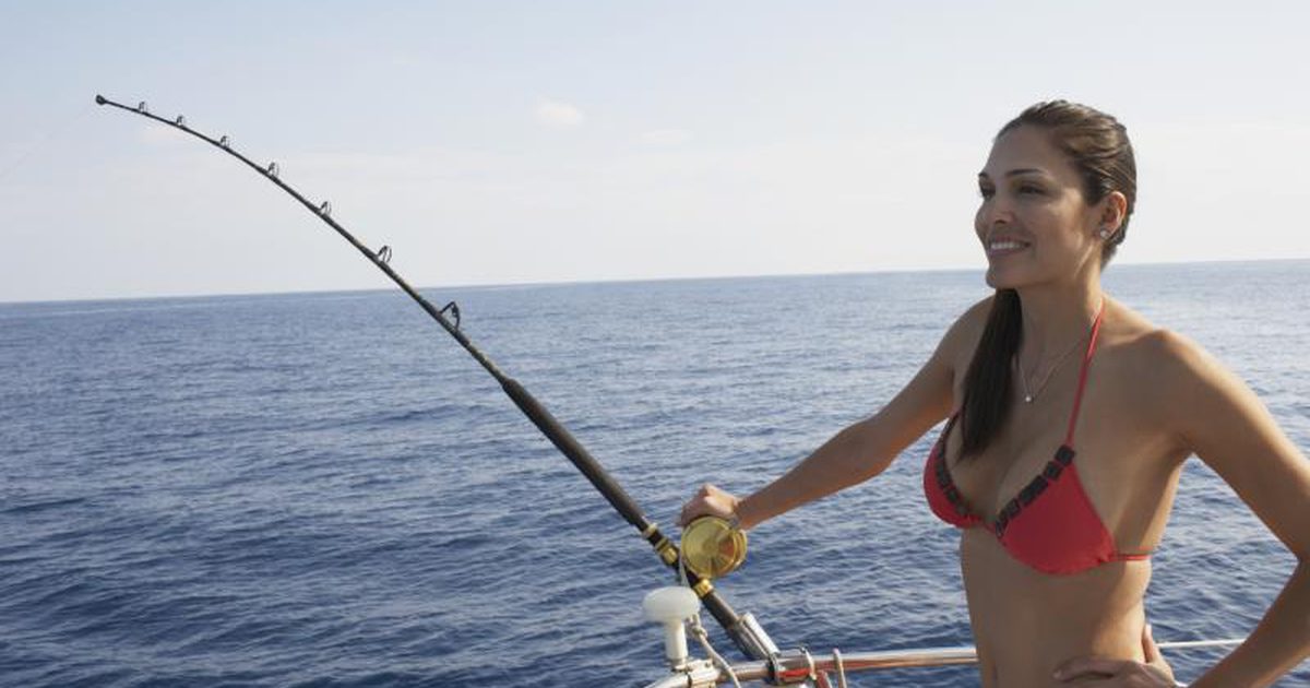 What is saltwater fishing photo